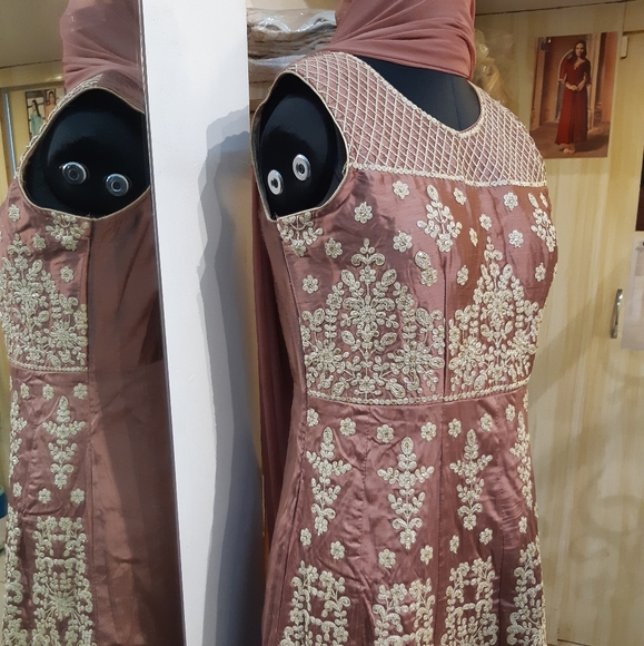 Dusty rose pink anarkali suit - Picture 3 of 4